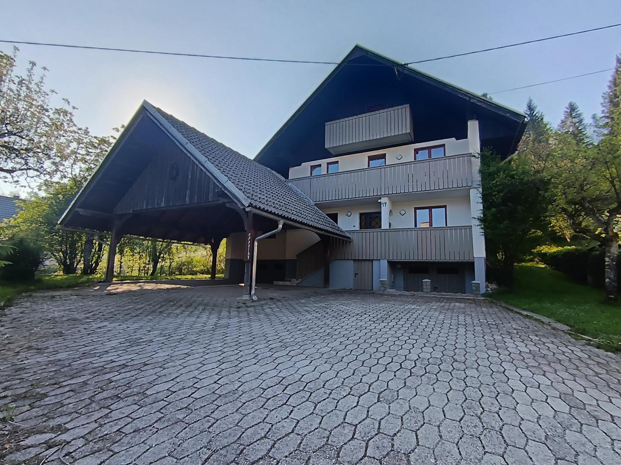 Appleby Kersnik Apartment